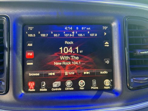 Used 2015 Dodge Challenger R/T Plus RWD image 22