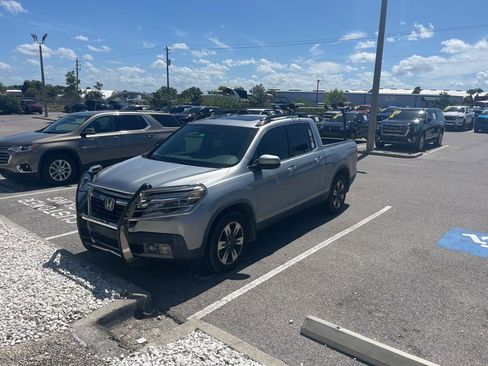 Used 2019 Honda Ridgeline RTL-E image 2