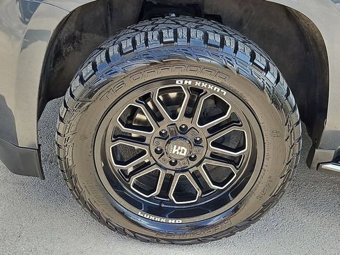 Used 2020 GMC Yukon XL SLT RWD image 13