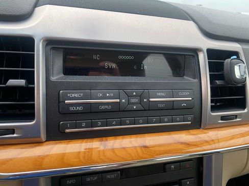 Used 2010 Lincoln MKZ FWD image 20
