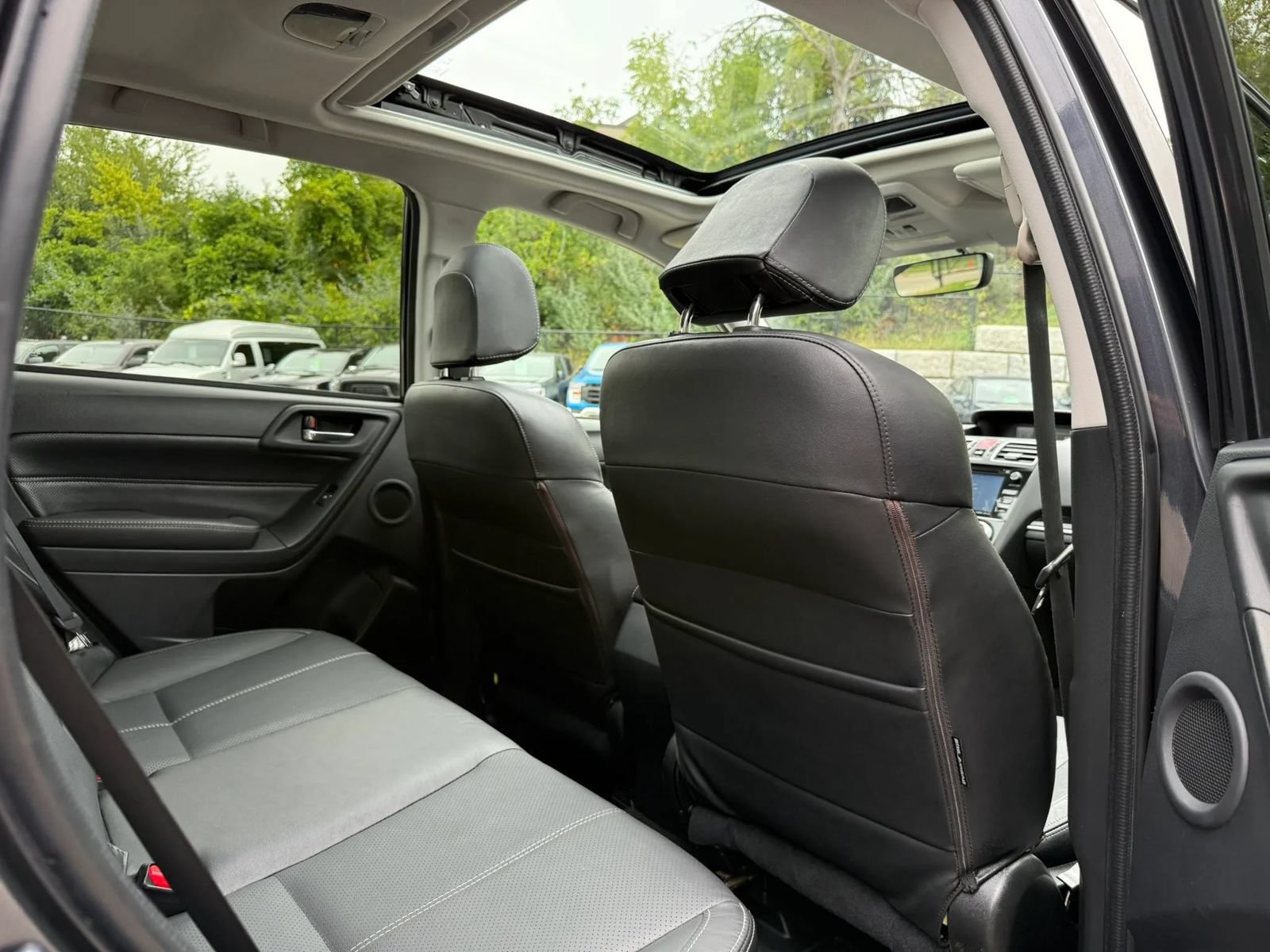 Used 2018 Subaru Forester 2.5i Touring w/ Popular Package #2 AWD/4WD image 12
