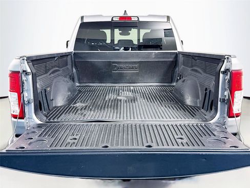 Used 2022 RAM 1500 Big Horn RWD image 4