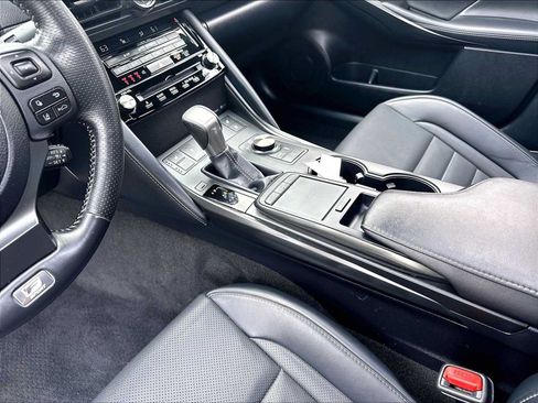 Used 2024 Lexus IS 350 F Sport RWD image 19