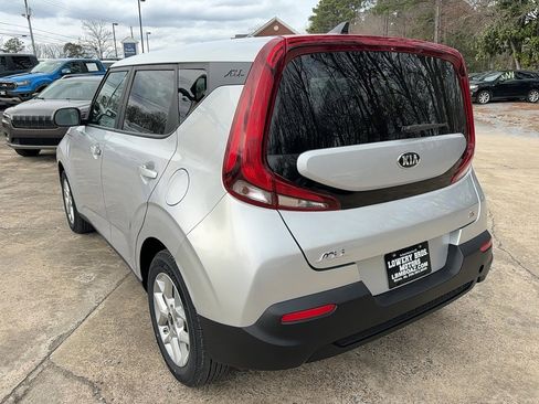 Used 2020 Kia Soul S image 7