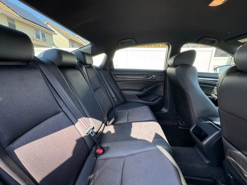 Used 2019 Honda Accord Sport image 32