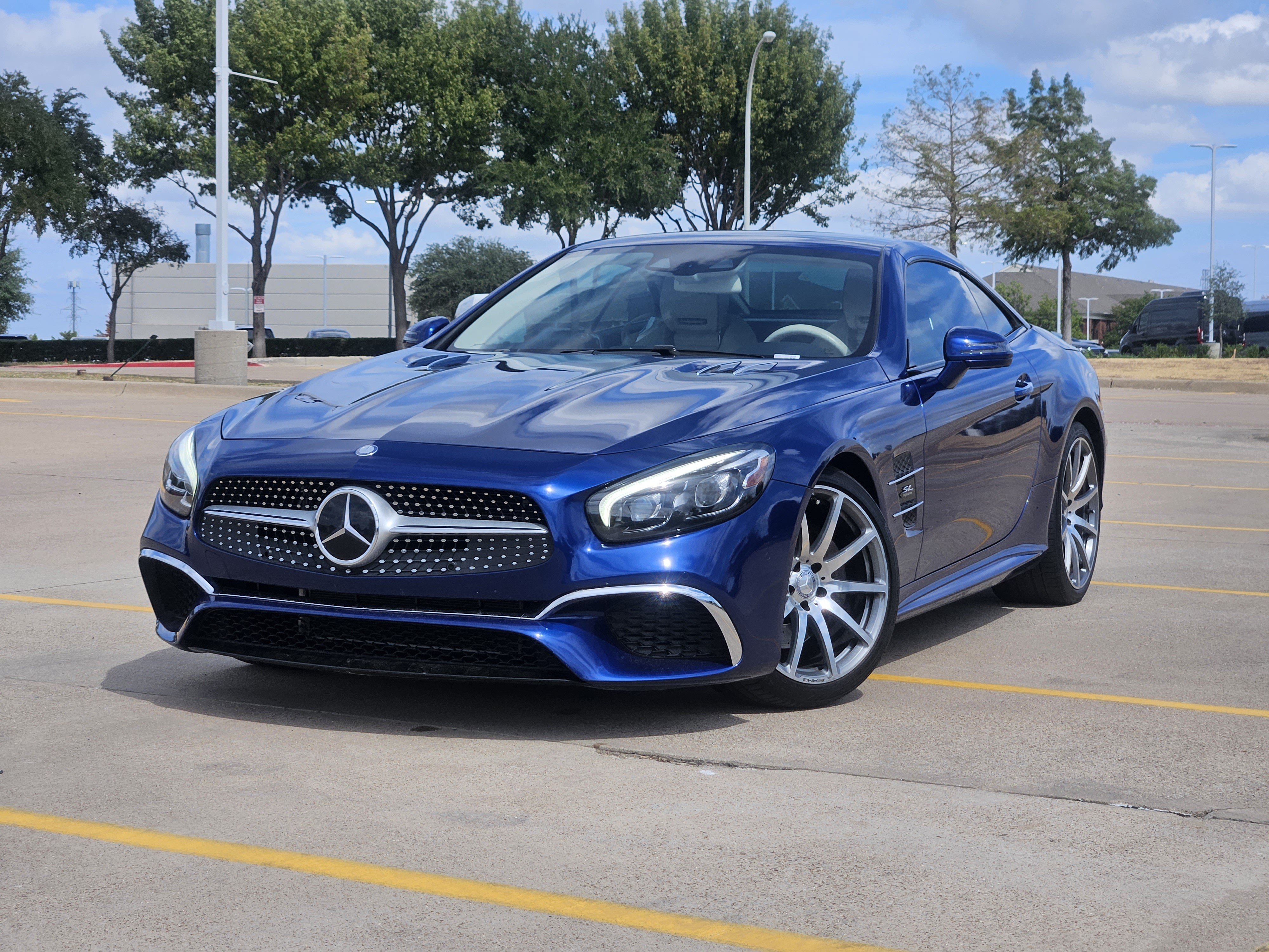Used 2017 Mercedes-Benz SL 450 image 1