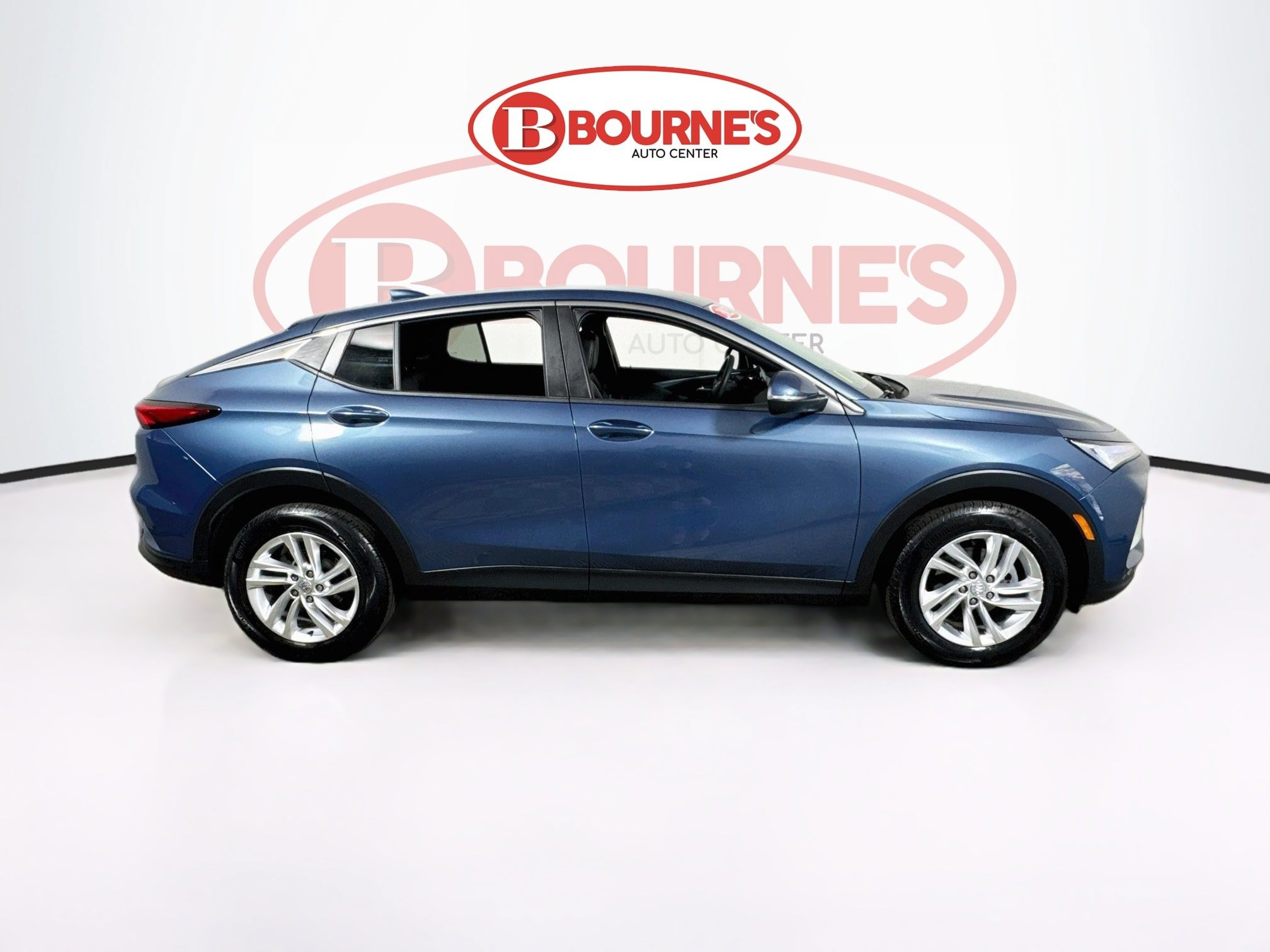 Used 2025 Buick Envista Preferred w/ Convenience II Package FWD image 10