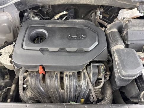Used 2017 Hyundai Santa Fe Sport AWD/4WD image 19