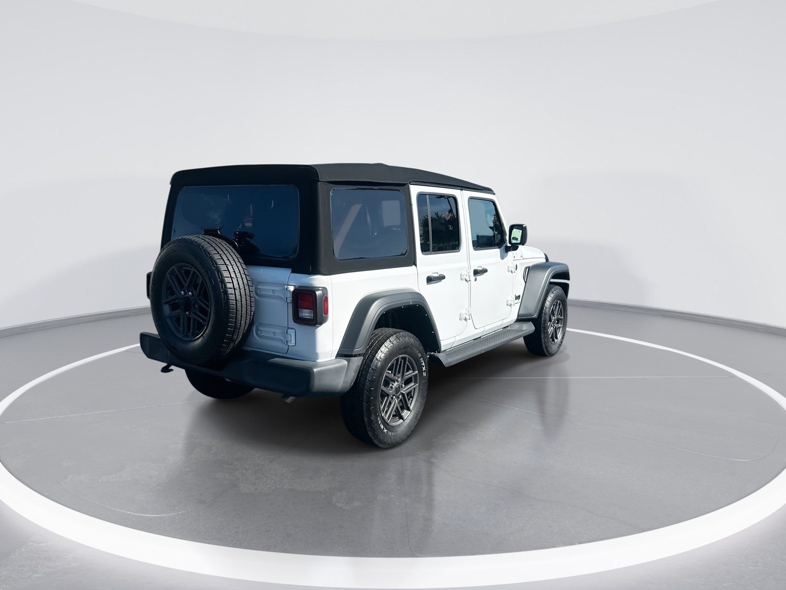 Used 2024 Jeep Wrangler Unlimited Sport AWD/4WD image 9