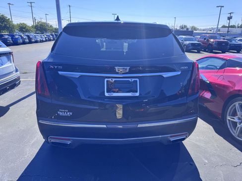 Used 2023 Cadillac XT5 Premium Luxury w/ LPO, Floor Liner Package AWD/4WD image 5