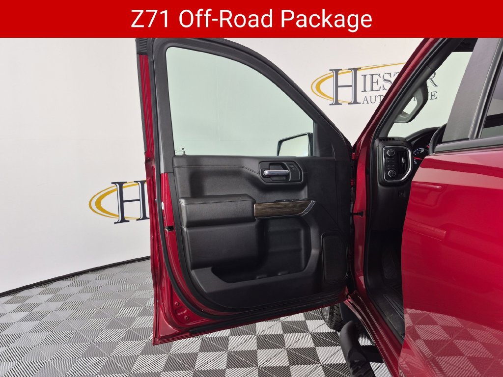 Used 2022 Chevrolet Silverado 1500 RST w/ Safety Package AWD/4WD image 14