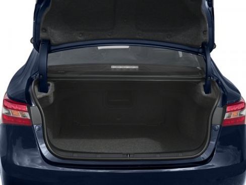 Used 2018 Toyota Avalon XLE image 12