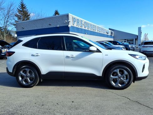 Used 2025 Ford Escape ST-Line Elite w/ Tech Pack #1 image 3