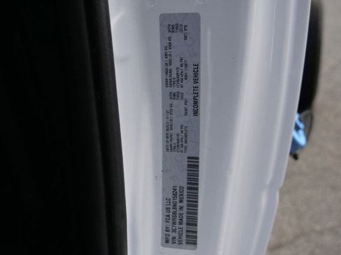 Used 2022 RAM 3500 Tradesman RWD image 31