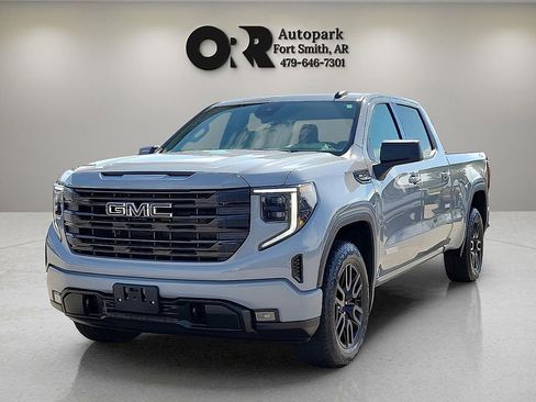 Used 2024 GMC Sierra 1500 Elevation image 2