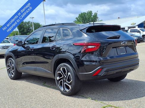Used 2024 Chevrolet Trax RS w/ Driver Confidence Package FWD image 8