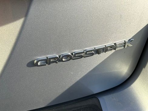 Used 2023 Subaru Crosstrek 2.5i Limited w/ Popular Package #3 image 9