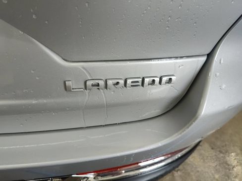 Used 2025 Jeep Grand Cherokee Laredo X w/ Trailer Tow Package AWD/4WD image 31