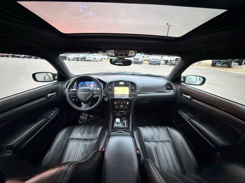 Used 2023 Chrysler 300 S image 30