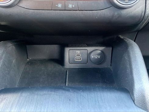 Used 2025 Ford Escape Active AWD/4WD image 30