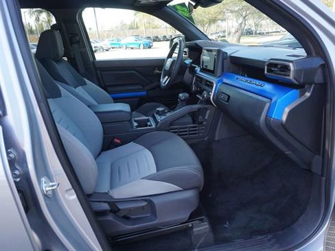 Used 2025 Toyota Tacoma TRD Off-Road image 3