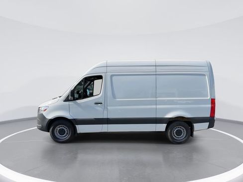 Used 2025 Mercedes-Benz Sprinter 2500 image 5