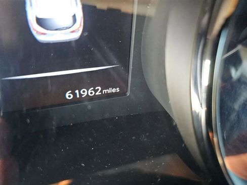 Used 2017 Nissan Rogue Sport SV w/ SV Premium Package image 12