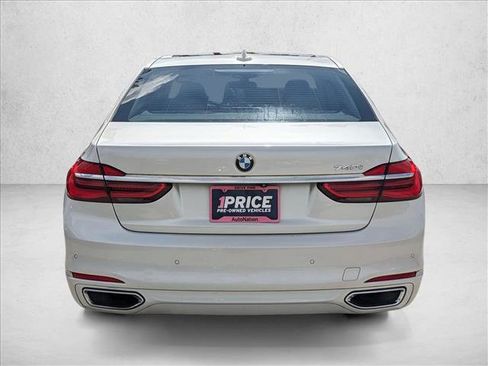 Used 2018 BMW 740i 740i image 7
