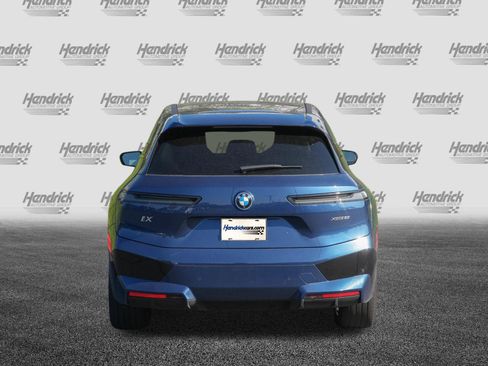 Used 2024 BMW iX xDrive50 w/ Sport Package AWD/4WD image 8