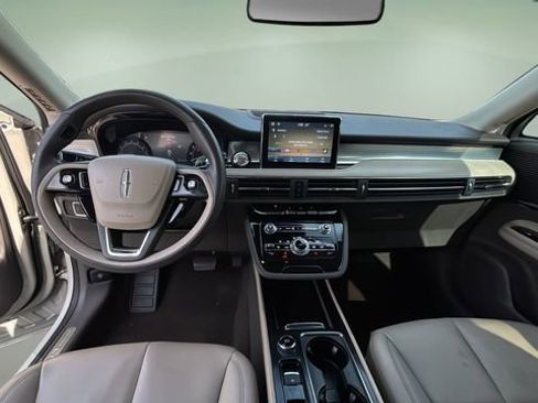 Used 2022 Lincoln Corsair FWD image 16