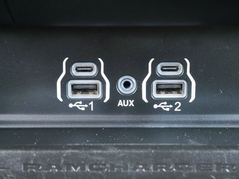 Used 2025 RAM 1500 Laramie image 20