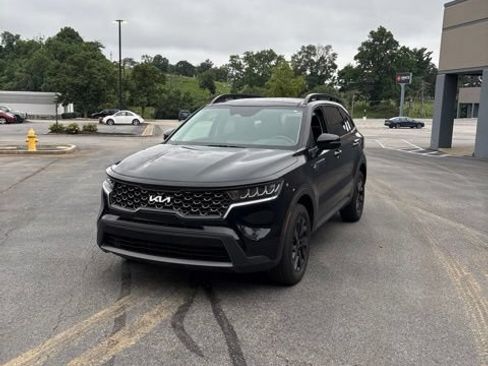 Used 2023 Kia Sorento S w/ Panoramic Sunroof Package AWD/4WD image 1