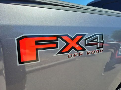 Used 2022 Ford F250 Lariat w/ Chrome Package AWD/4WD image 7