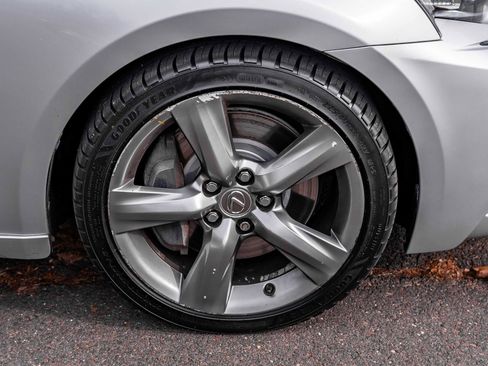 Used 2015 Lexus IS 350 AWD w/ Navigation System Package image 7