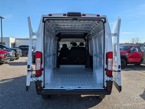 New 2026 RAM ProMaster 2500 image 9