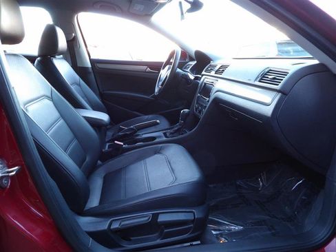 Used 2015 Volkswagen Passat 1.8T Limited Edition image 16