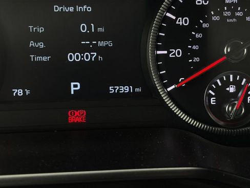 Used 2022 Kia Telluride SX w/ SX Prestige Package AWD/4WD image 11