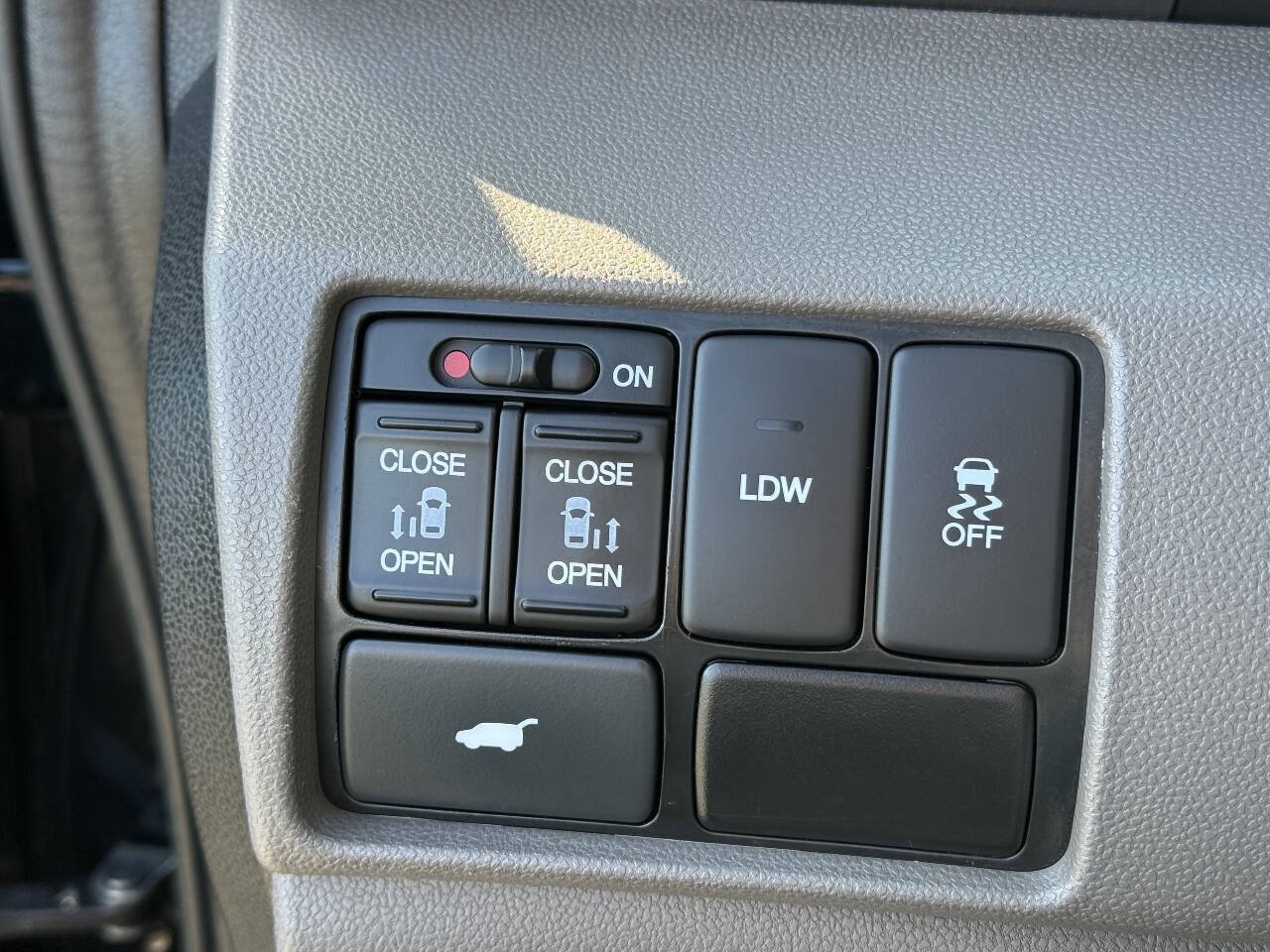 Used 2015 Honda Odyssey EX-L image 12