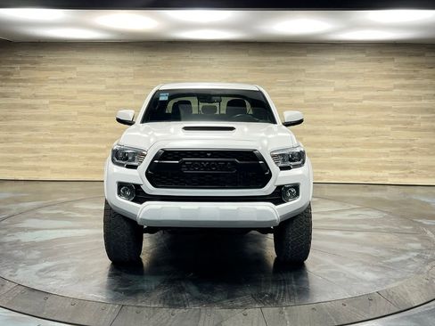Used 2023 Toyota Tacoma TRD Sport w/ Advanced Technology Package AWD/4WD image 3