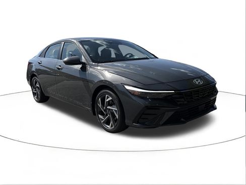 New 2026 Hyundai Elantra Limited FWD image 1
