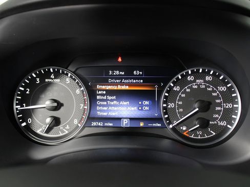 Used 2023 Nissan Armada SL w/ Midnight Edition Package image 17