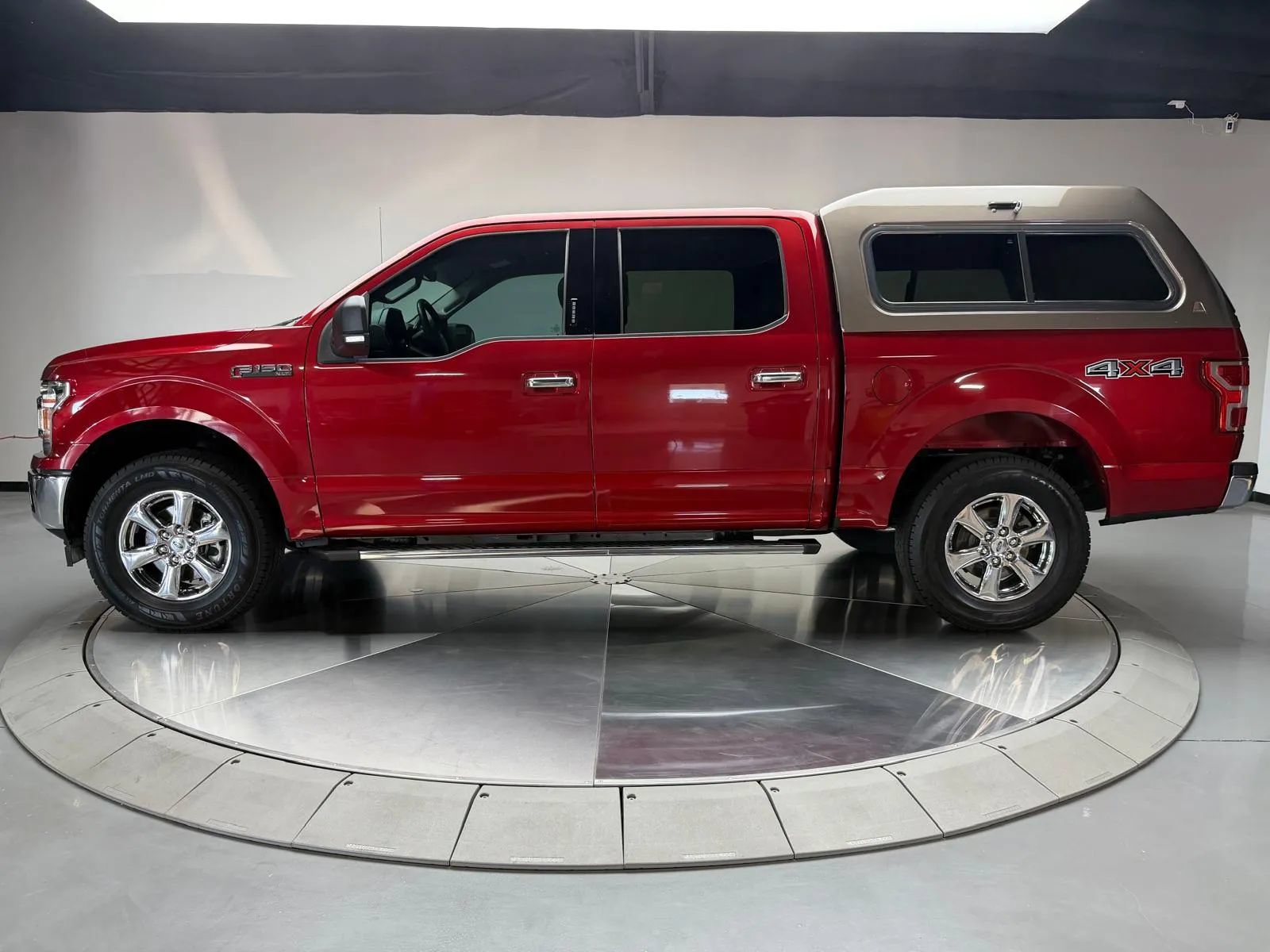 Used 2019 Ford F150 XLT w/ Equipment Group 302A Luxury AWD/4WD image 4
