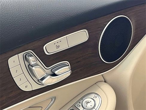 Certified 2022 Mercedes-Benz GLC 300 4MATIC image 17