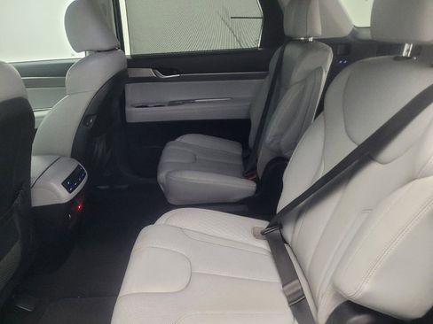 Used 2020 Hyundai Palisade SEL w/ Premium Package FWD image 18