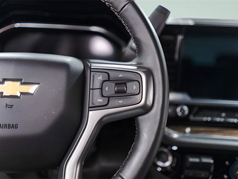 Used 2025 Chevrolet Silverado 1500 LT image 12