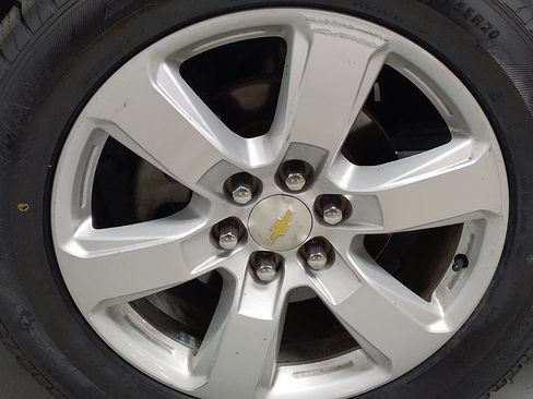 Used 2017 Chevrolet Traverse LT w/ Style and Technology Package FWD image 31