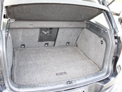 Used 2017 Volkswagen Tiguan S image 24