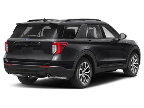 Used 2023 Ford Explorer ST-Line w/ Class IV Trailer Tow Package image 2