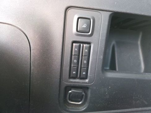 Used 2025 Ford Expedition Platinum w/ Driver's Package image 13