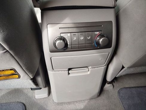 Used 2010 Toyota Highlander 2WD image 18